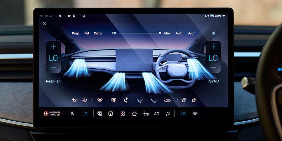 Close up image of an infotainment screen in an ASX VR-e