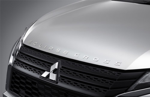 Eclipse Cross front emblem in chrome
