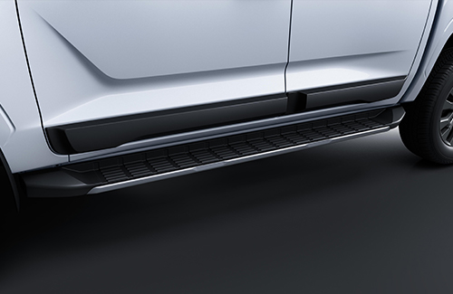 Black Side Moulding Set, Double Cab accessory on a Mitsubishi